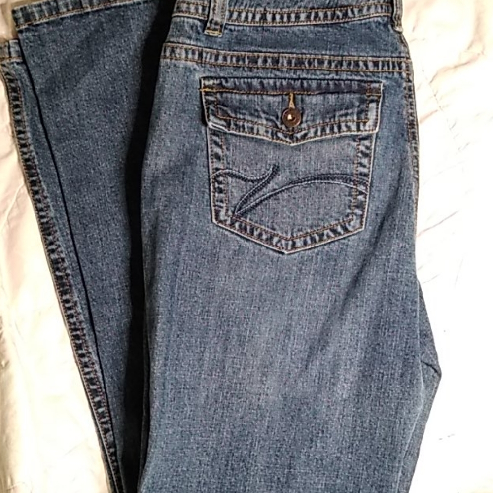Slightly Boot Cut Gloria Vanderbilt  jeans
